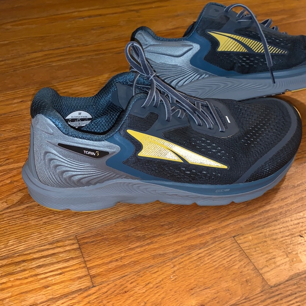 Men’s 10.5 altra torin 5